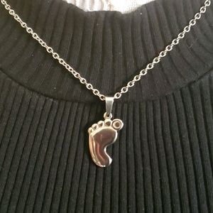 💋2/$12💋Footprint Pendant with Chain Stainless